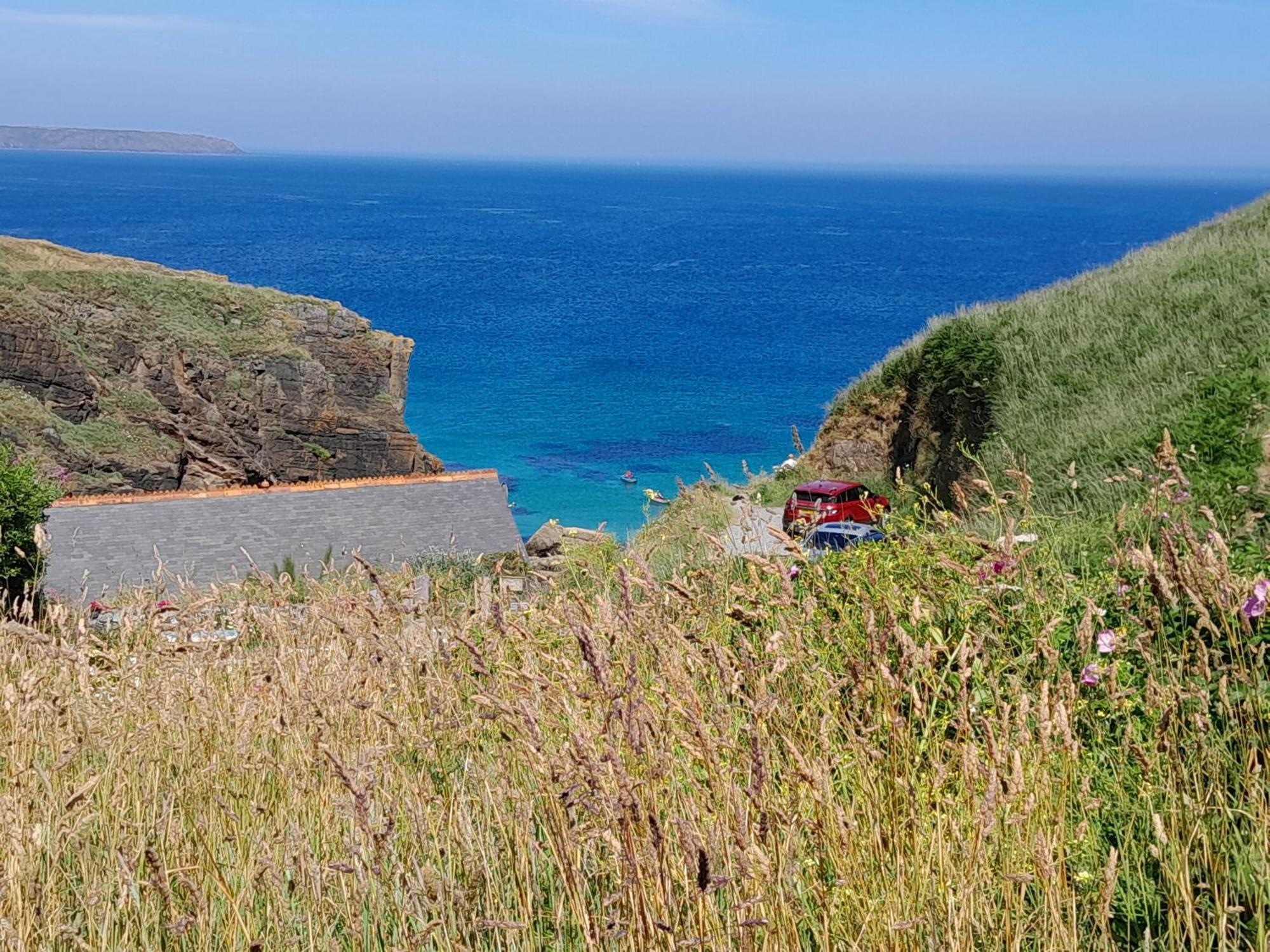 Farm Accommodation - The Lizard Peninsula, Cornwall Helston Exterior photo